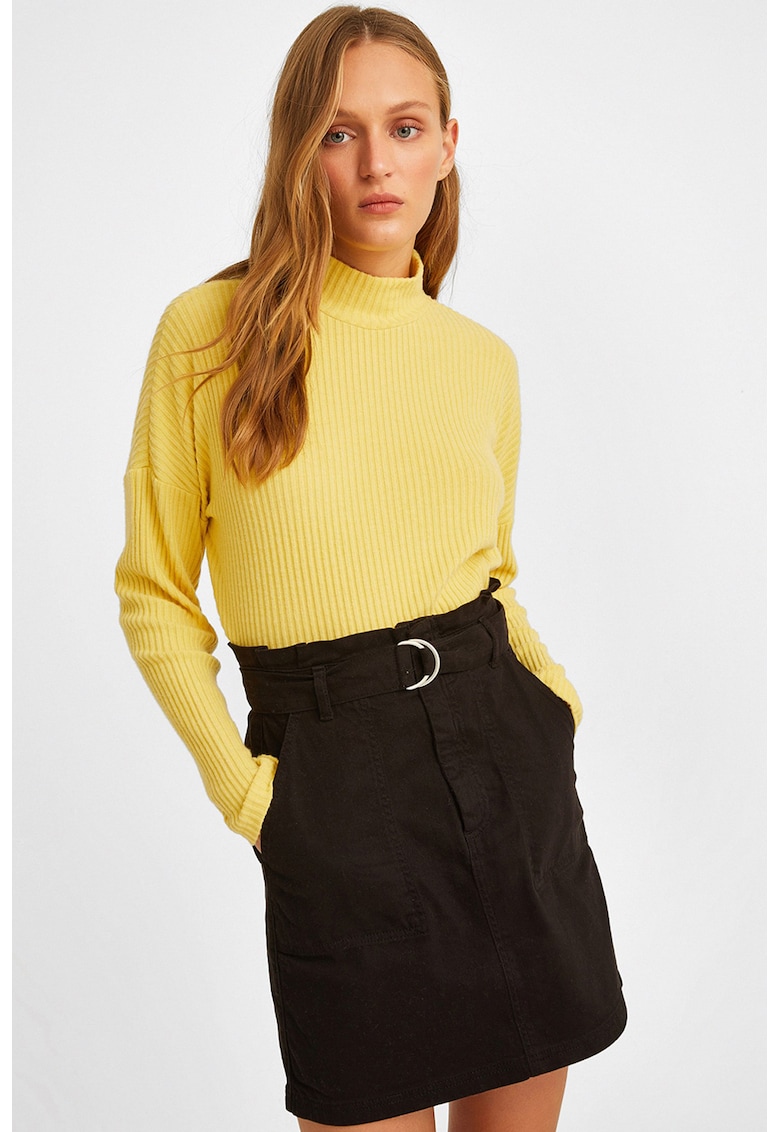 Pulover cu aspect striat si maneci cazute