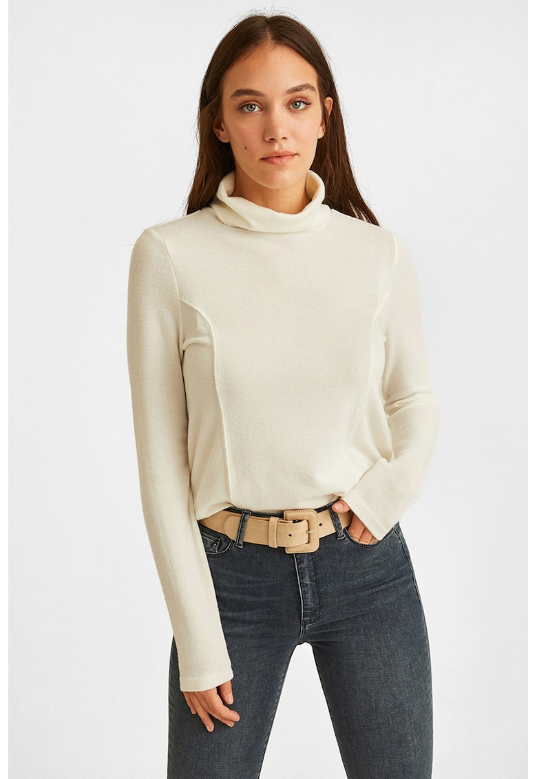 Pulover cu guler inalt