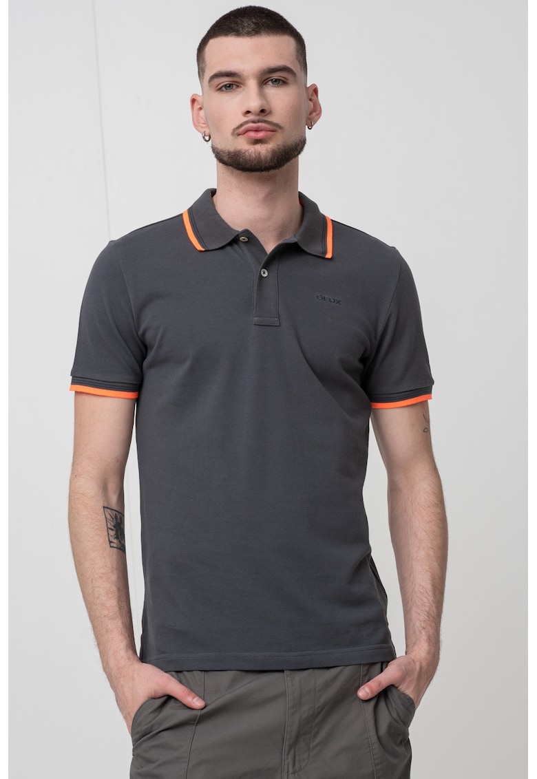 Tricou polo cu detalii dungi