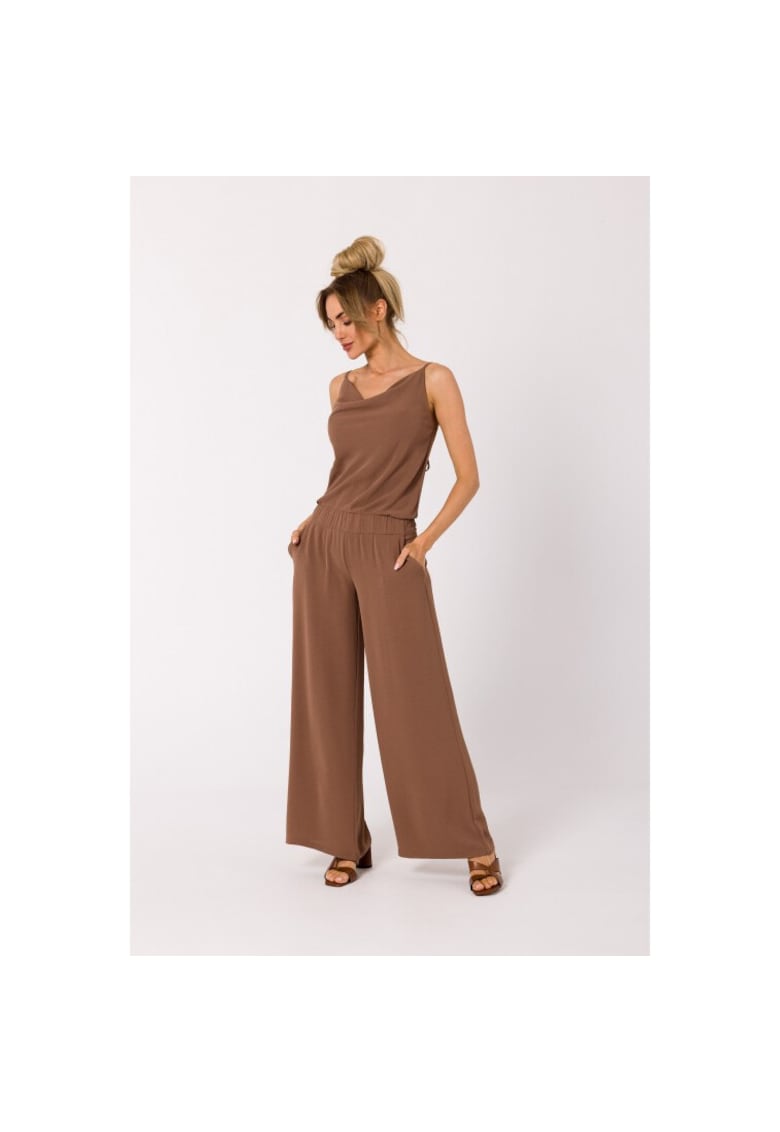 Salopeta cu bretele si pantaloni largi -