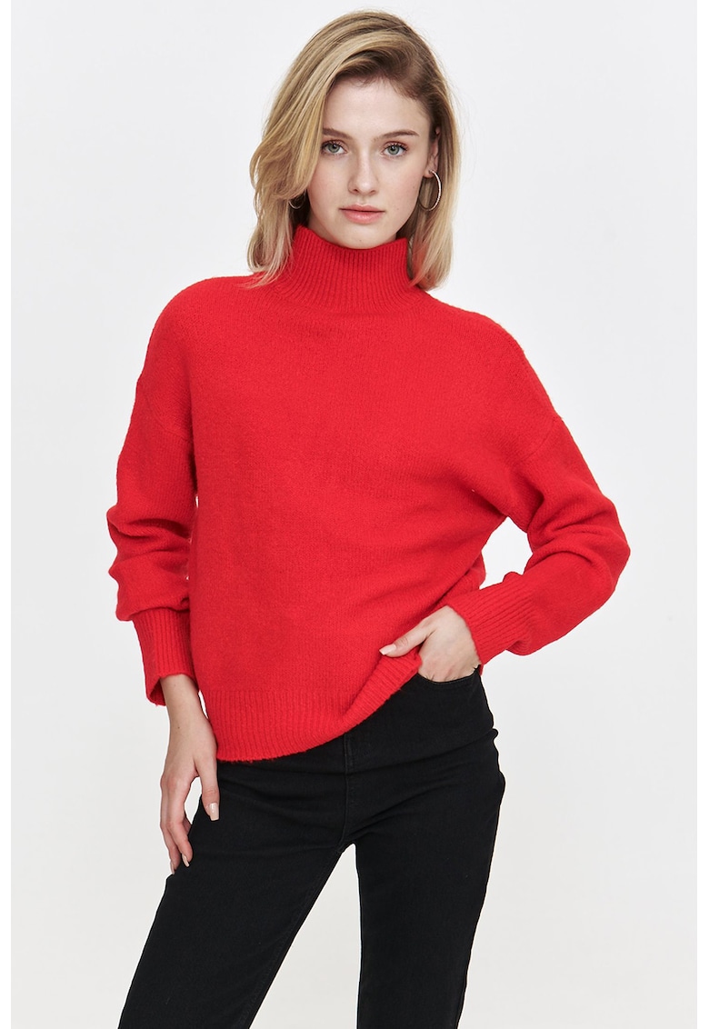 Pulover cu guler inalt si maneci cazute