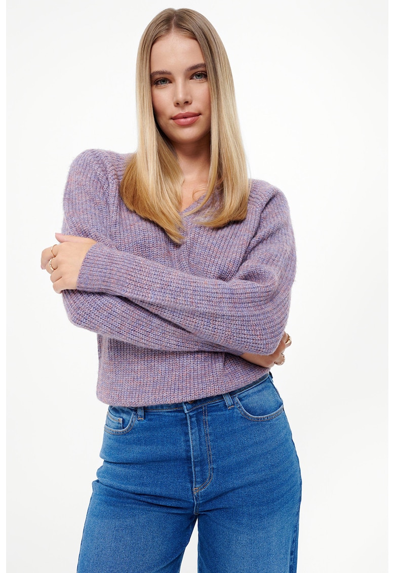 Pulover lejer cu decolteu in V