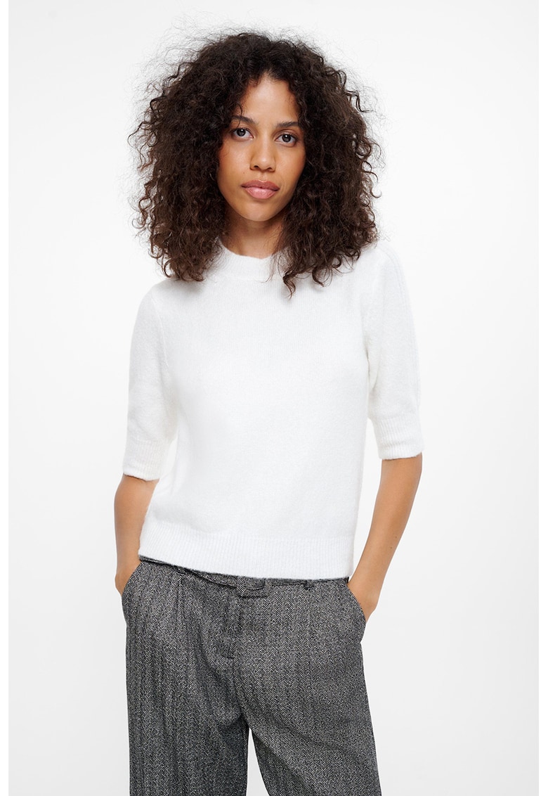 Pulover cu maneci scurte si nasturi decorativi tip bijuterie