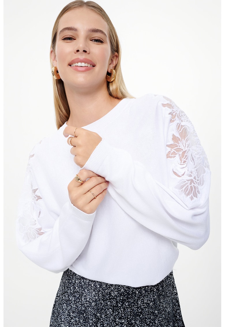 Pulover cu decolteu la baza gatului si aspect in degrade