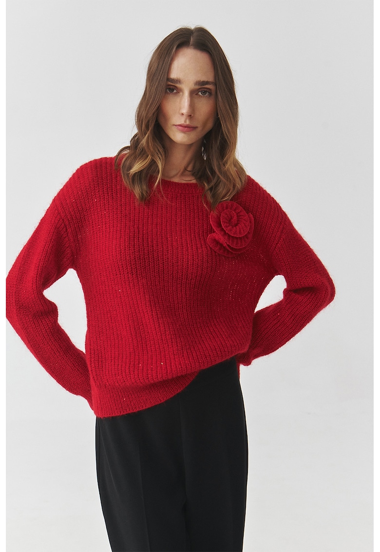 Pulover cu aplicatie florala