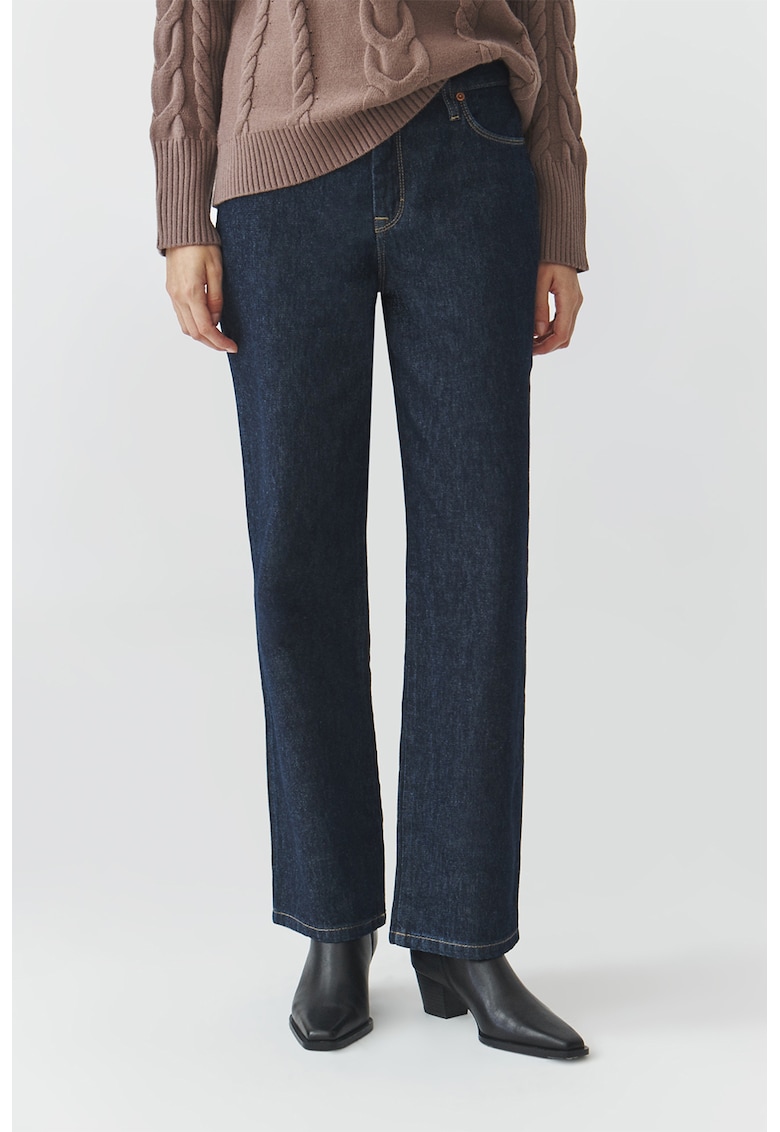 Blugi cu croiala ampla si talie inalta