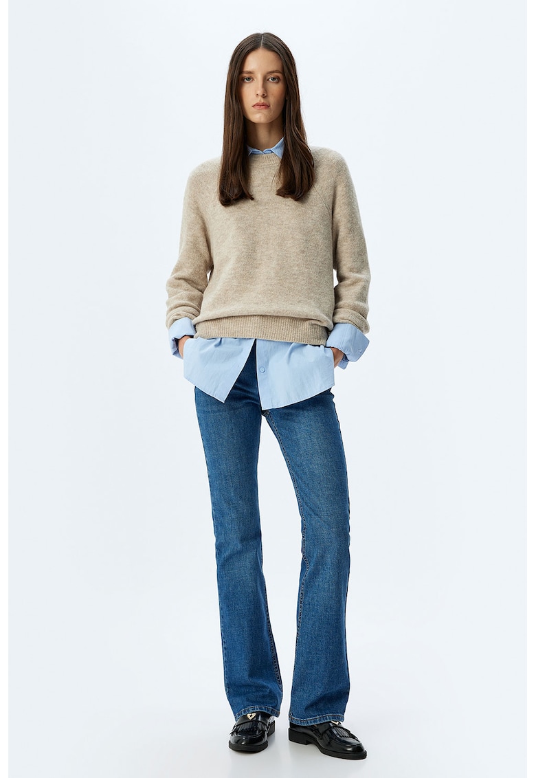 Blugi cu croiala bootcut si talie inalta