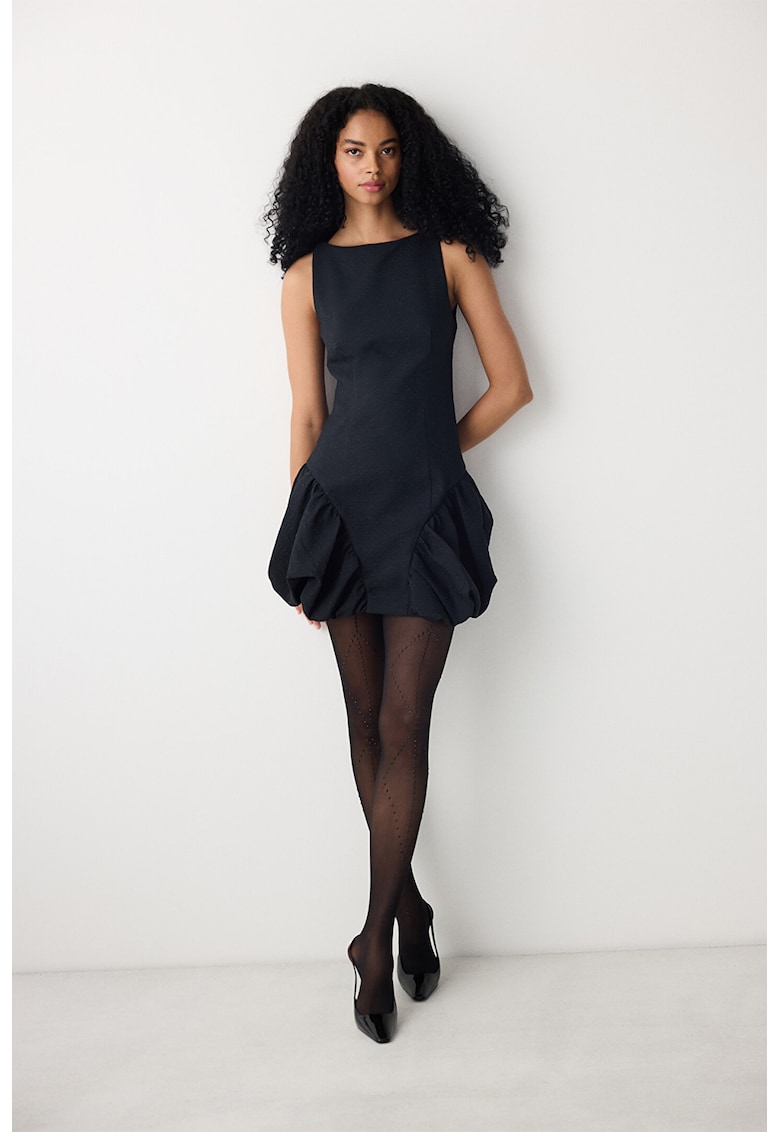 Dres cu model cu strasuri