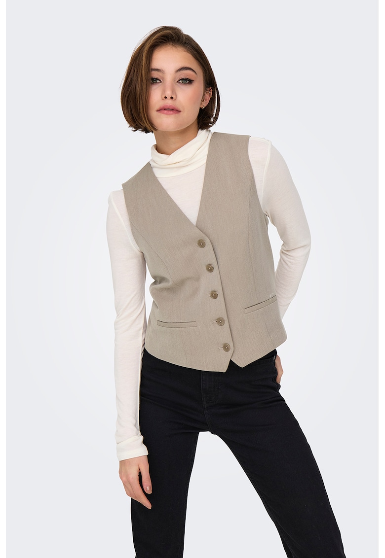 Sacou fara maneci cu nasturi