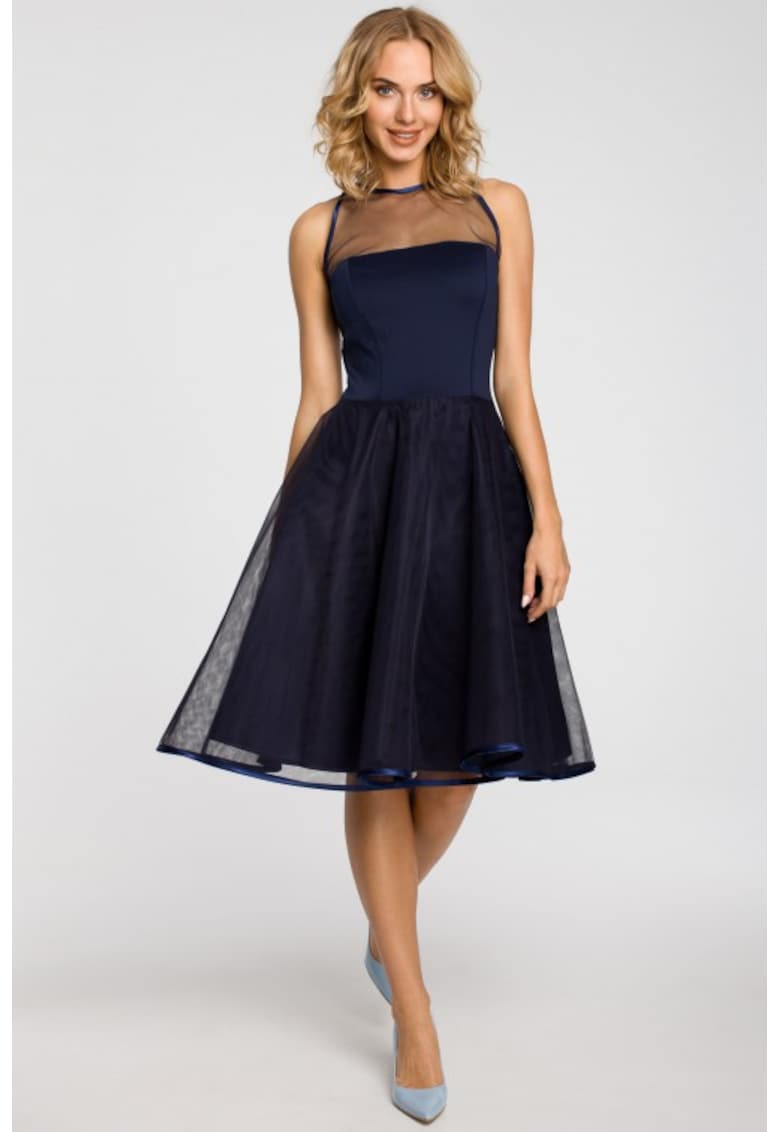 Rochie fara maneci evazata din tul -