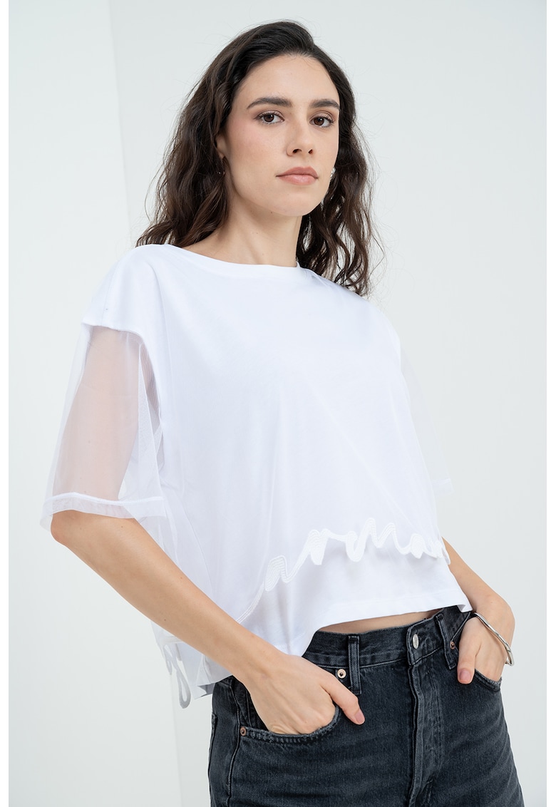 Tricou crop cu aplicatie semitransparenta