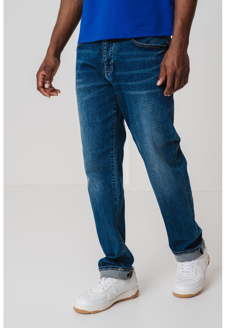 Blugi relaxed fit cu model uni