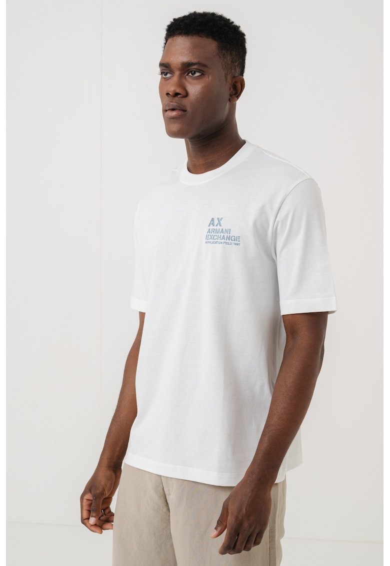 Tricou din bumbac cu logo pe piept si decolteu la baza gatului