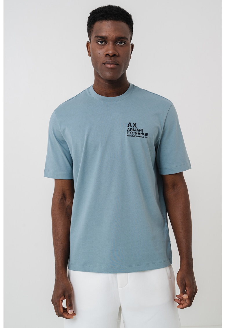 Tricou din bumbac cu logo pe piept si decolteu la baza gatului