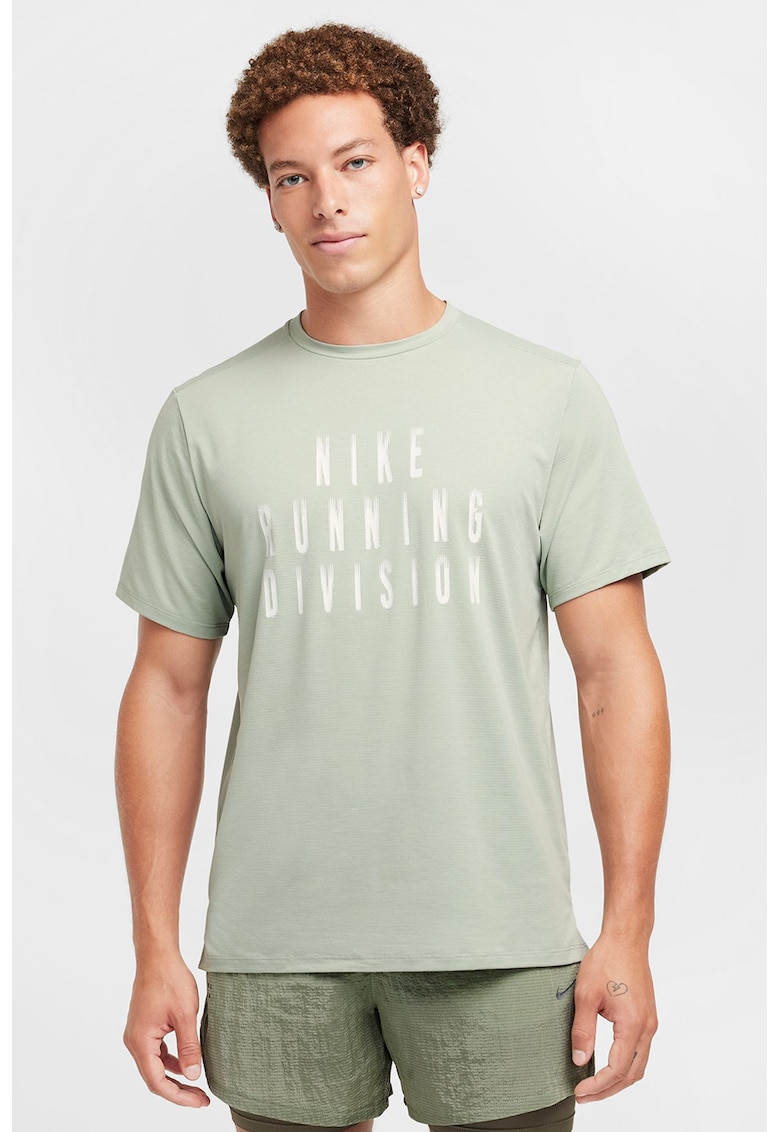 Tricou cu logo - Verde pal