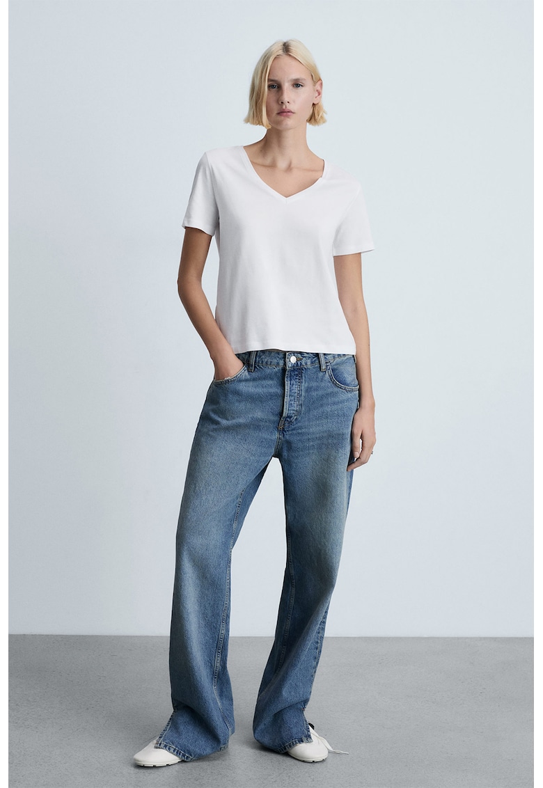 Tricou din bumbac cu decolteu in V si model uni