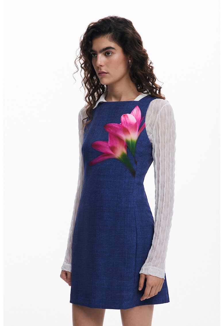 Rochie cu model fara maneci Rochie cu model fara maneci