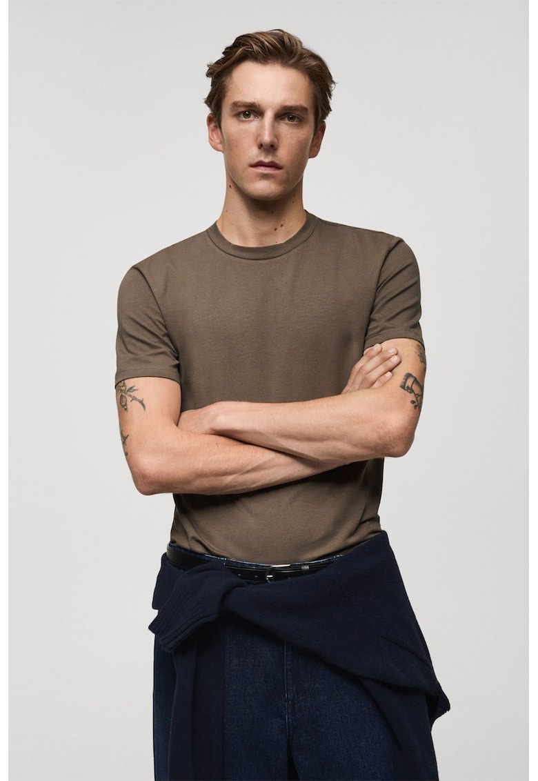 Tricou slim-fit