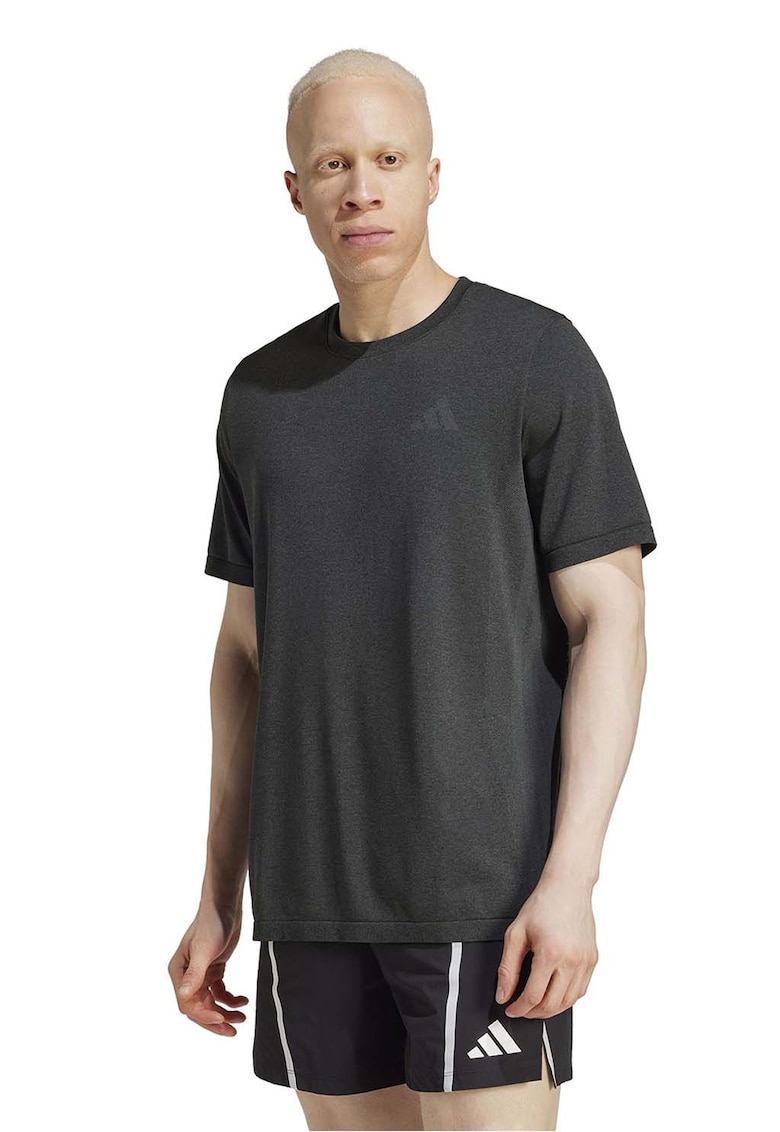 Tricou cu decolteu la baza gatului pentru fitness