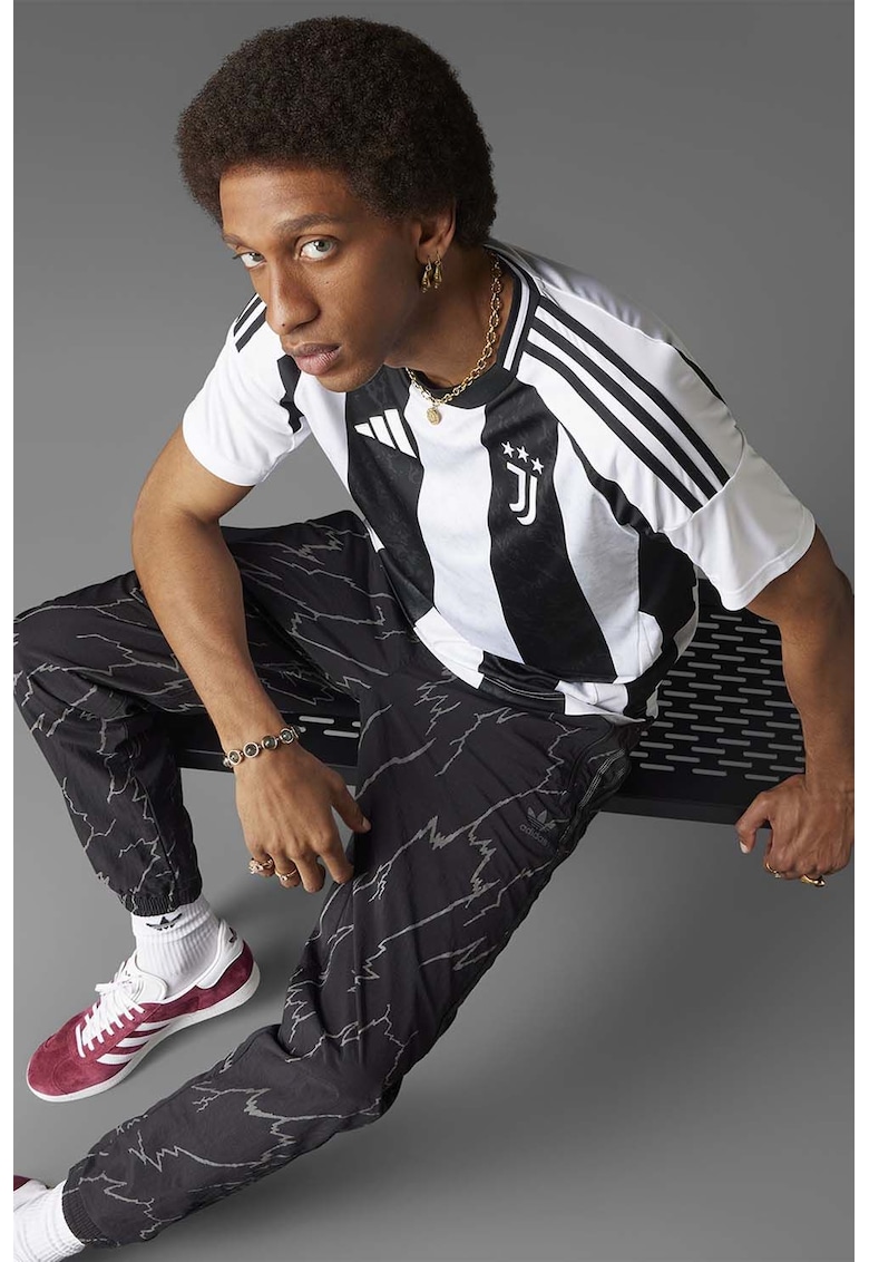 Tricou cu decolteu la baza gatului si dungi pentru fotbal Juve