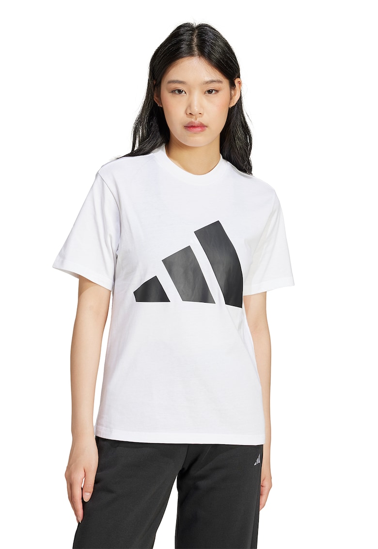 Tricou de bumbac cu decolteu la baza gatului si logo