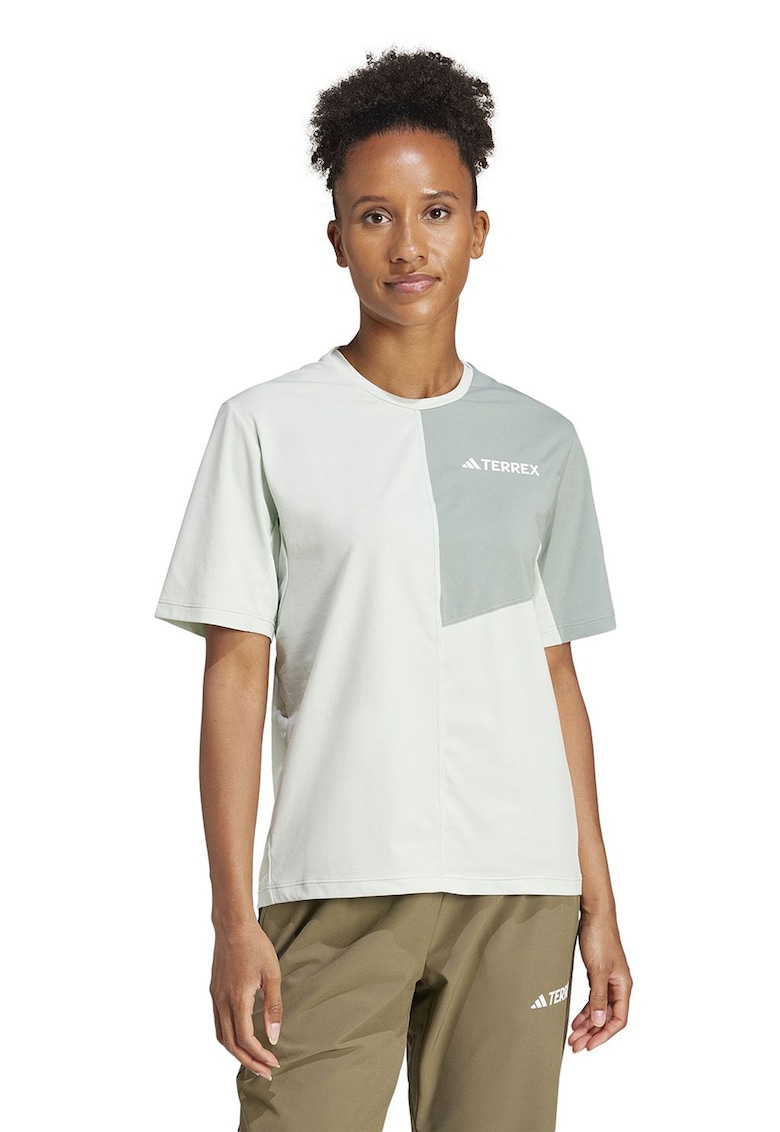 Tricou cu logo pe piept - pentru drumetii - Alb/Gri cenusiu