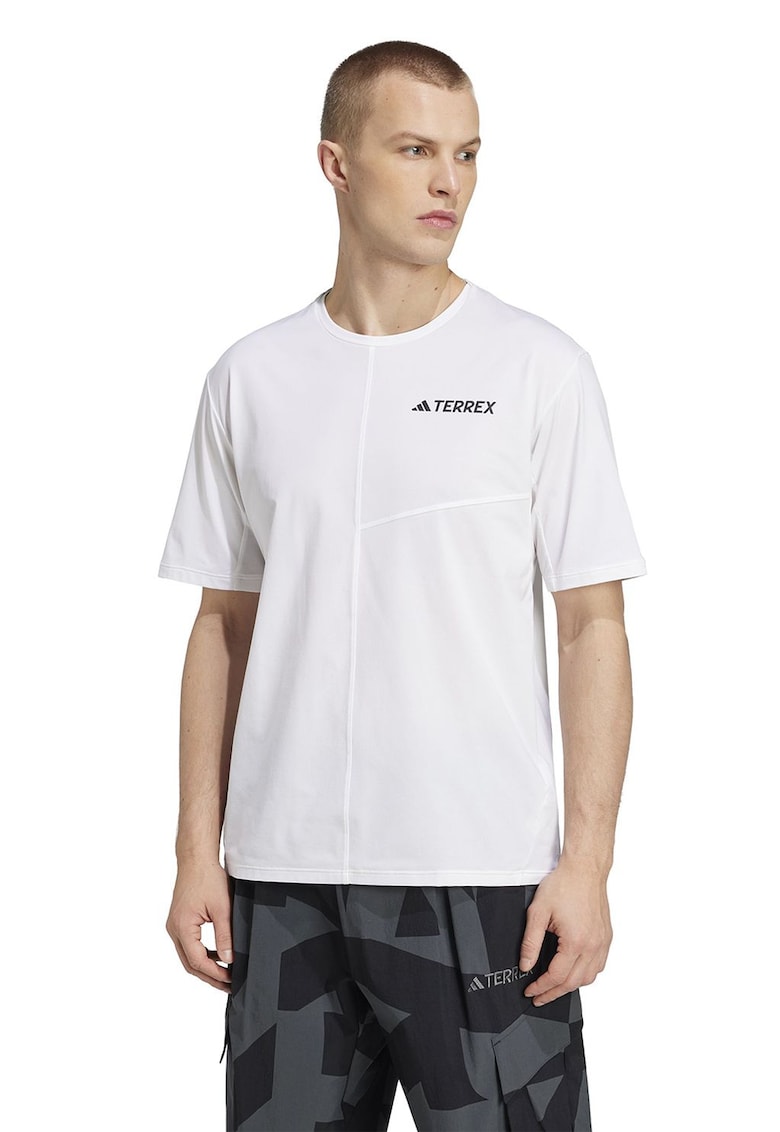 Tricou cu decolteu rotund - pentru drumetii Tricou cu decolteu rotund - pentru drumetii