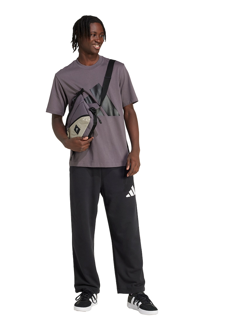 Tricou cu decolteu la baza gatului si imprimeu logo - Negru/Violet prafuit