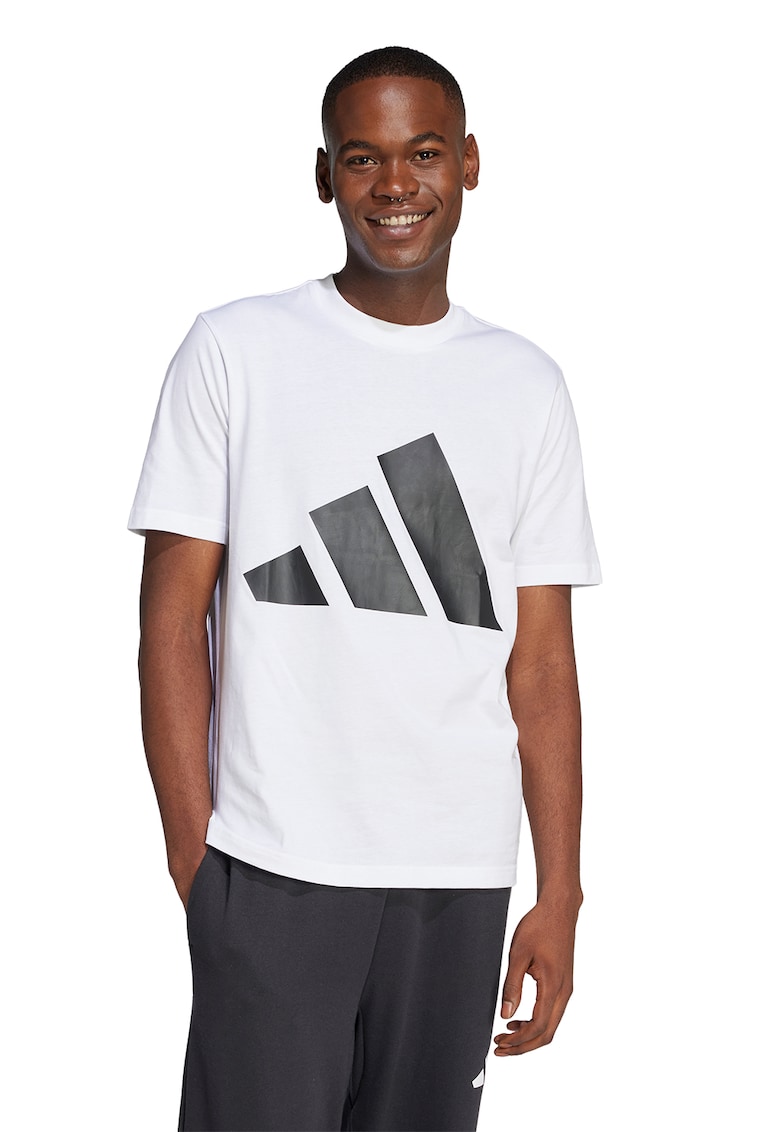 adidas Sportswear Tricou cu decolteu la baza gatului si imprimeu logo - Negru/Alb optic