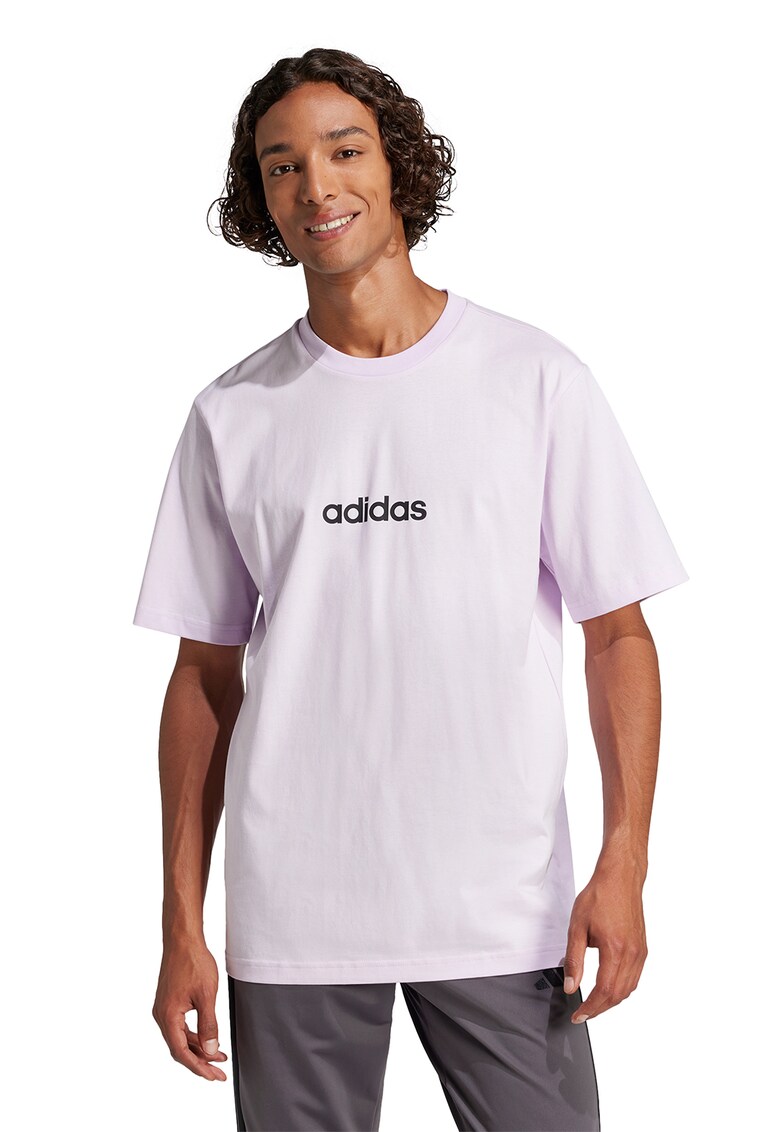 Tricou cu logo pe piept si decolteu la baza gatului - Negru/Lila