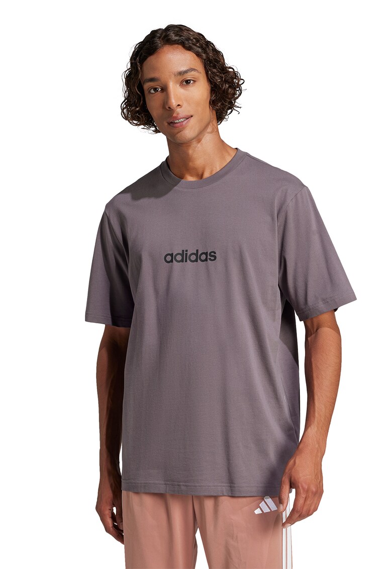 Tricou cu logo pe piept si decolteu la baza gatului - Negru/Violet prafuit