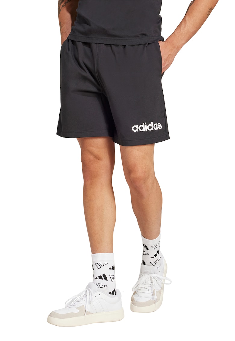 Bermude cu buzunare oblice