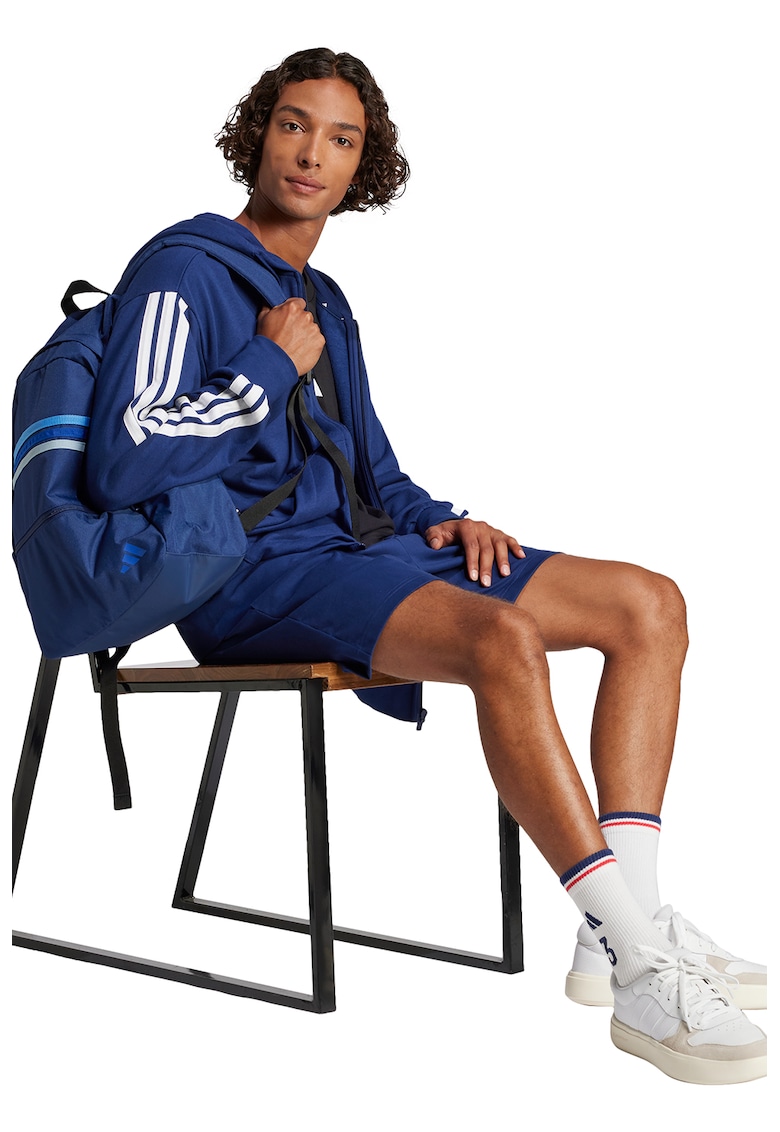 Bermude cu buzunare oblice