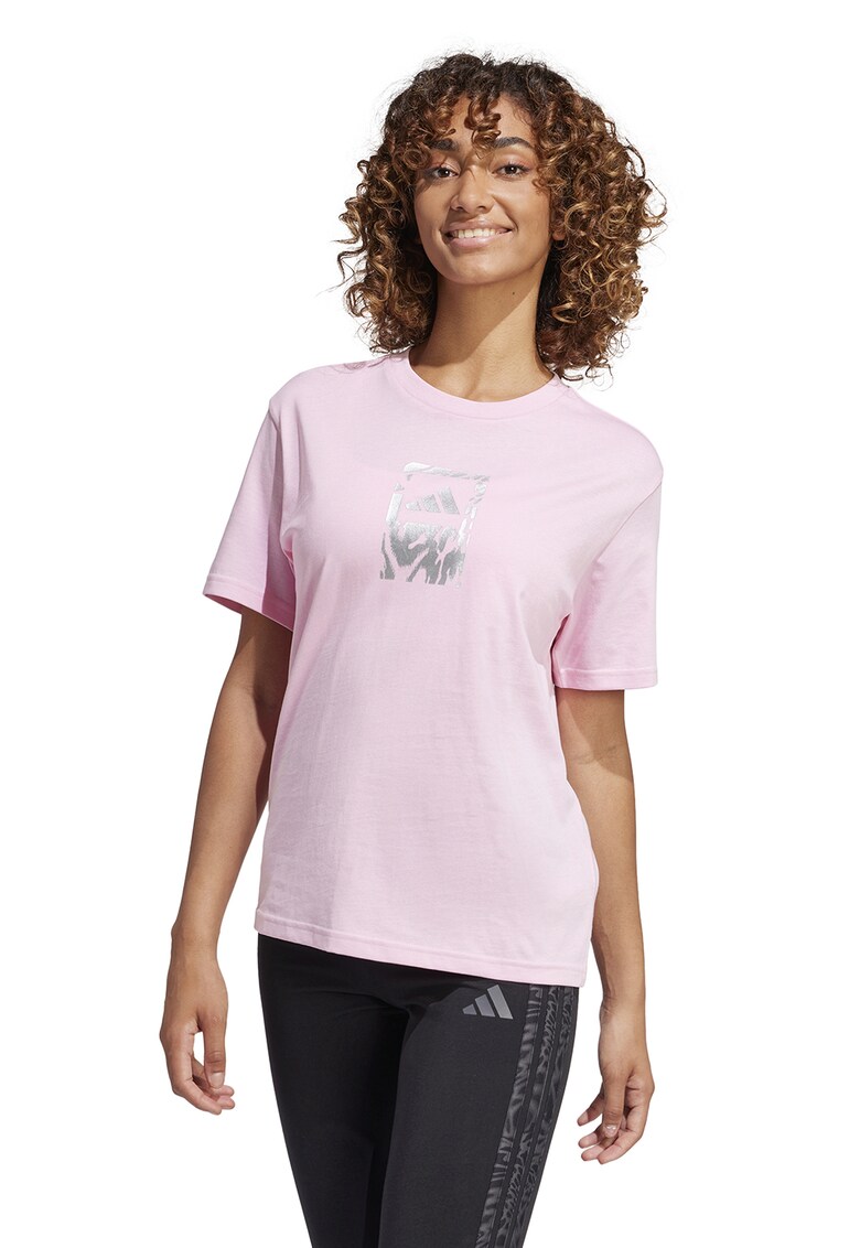 Tricou cu decolteu la baza gatului si imprimeu logo - Roz pal/Argintiu