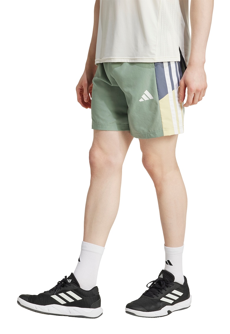 Pantaloni scurti cu logo - pentru antrenament