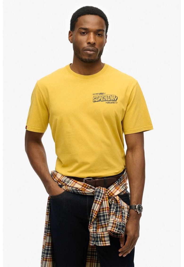 Tricou cu decolteu la baza gatului si imprimeu pe partea din spate