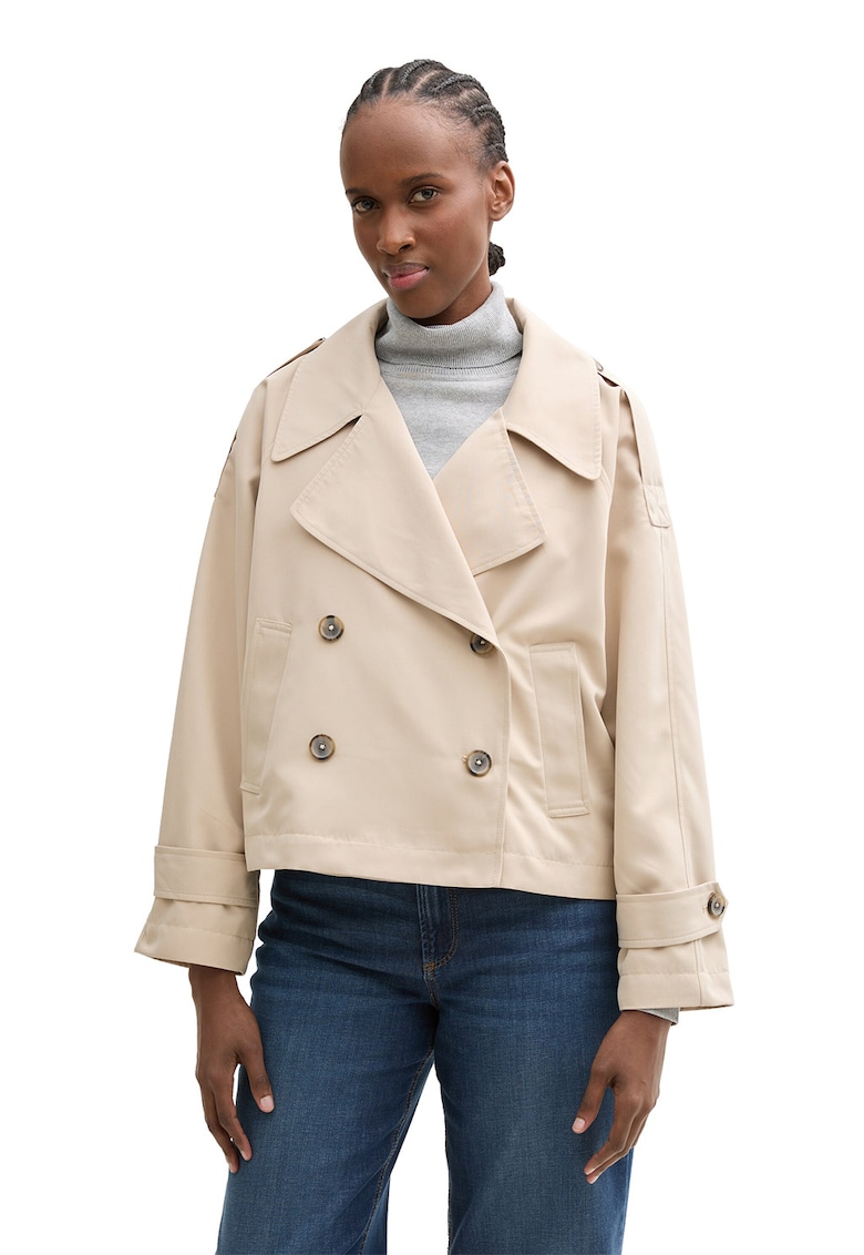 Palton scurt cu maneci raglan