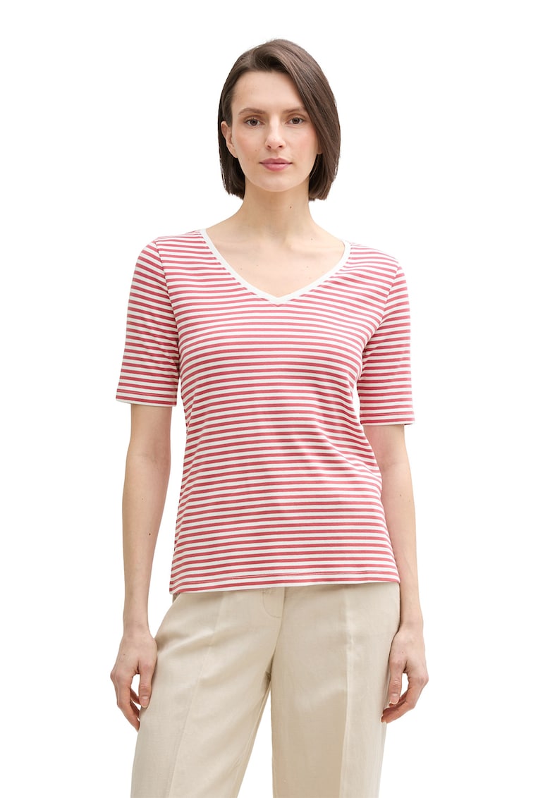 Tricou cu decolteu in V si model in dungi Tricou cu decolteu in V si model in dungi