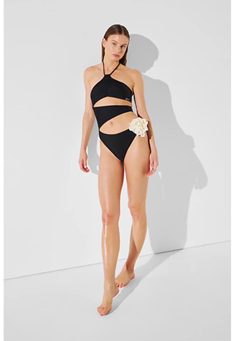 Costum de baie intreg cu decupaje Costum de baie intreg cu decupaje