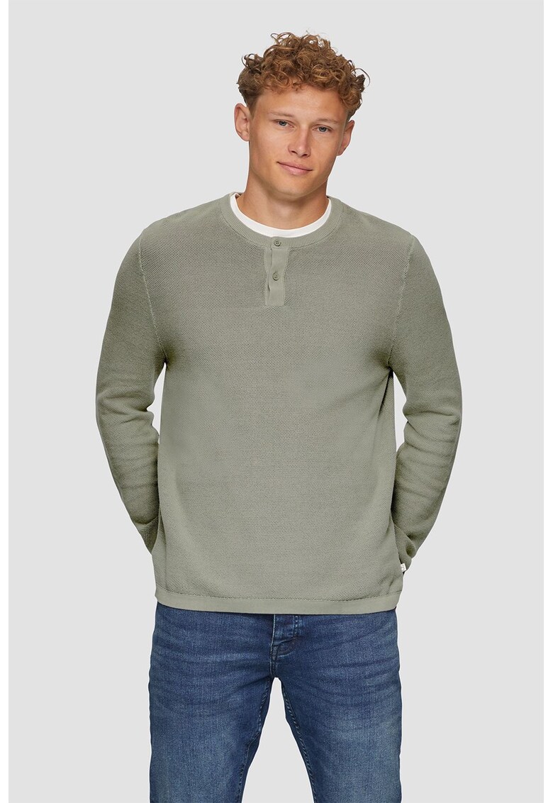 Pulover de bumbac tricotat fin si cu nasturi