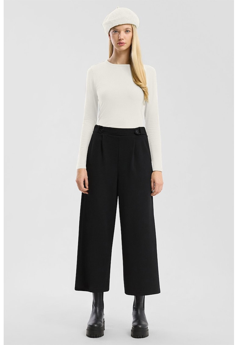 Bluza striata cu decolteu la baza gatului