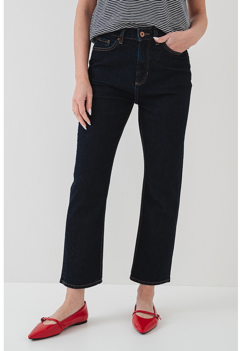 Blugi crop cu cusaturi contrastante