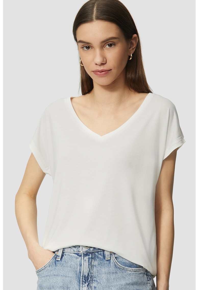 Tricou lejer cu decolteu in V - din amestec de modal