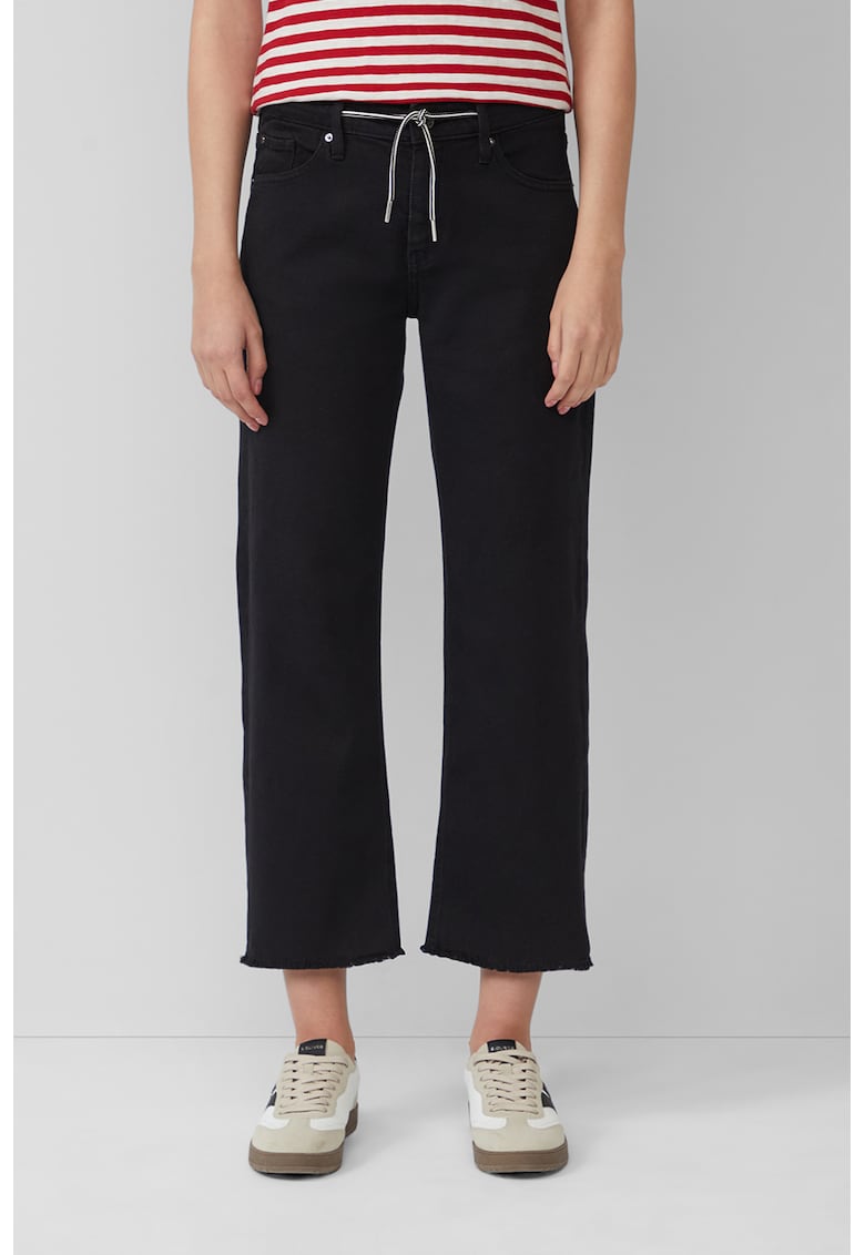 Blugi drepti cu terminatii nefinisate