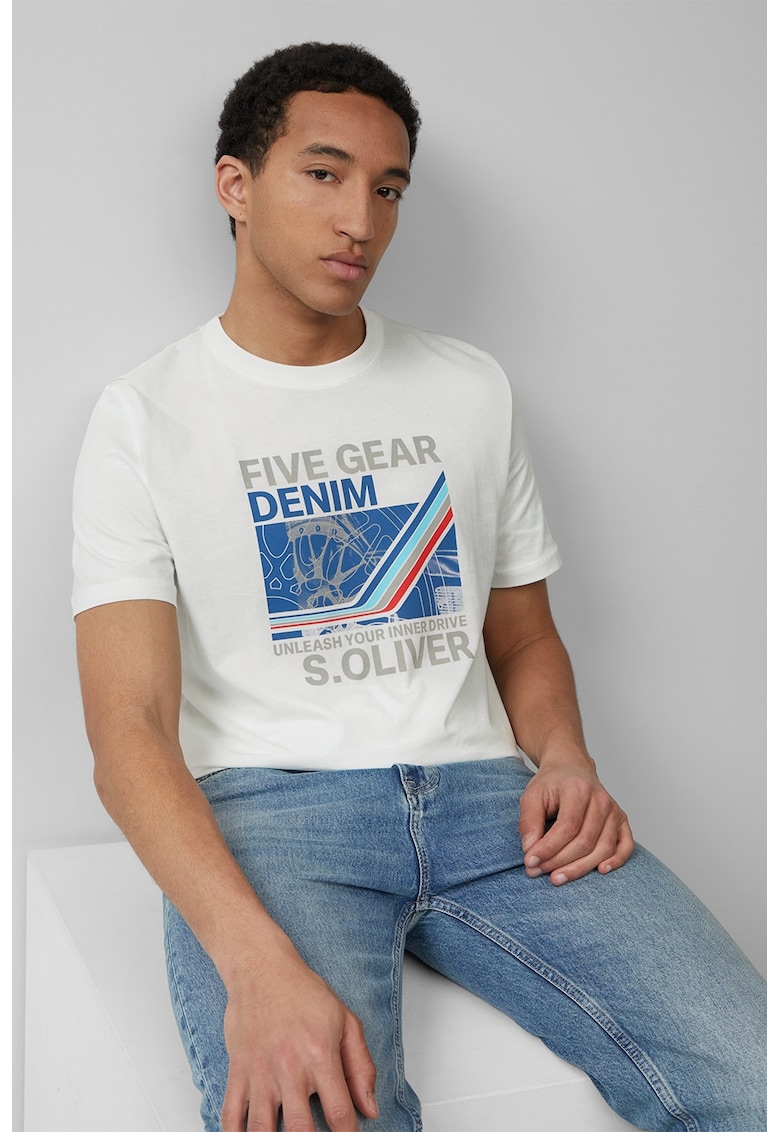 Tricou cu decolteu la baza gatului si imprimeu frontal Tricou cu decolteu la baza gatului si imprimeu frontal