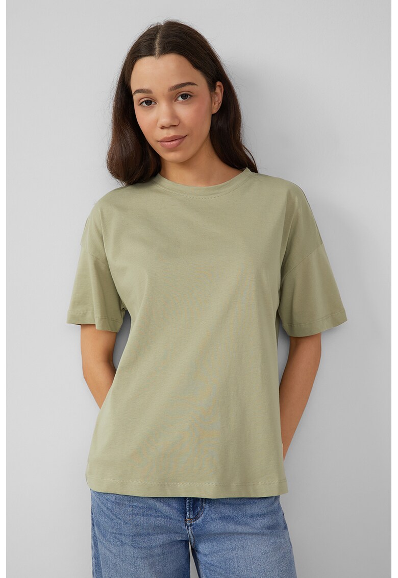 Tricou lejer cu decolteu la baza gatului - Verde pal