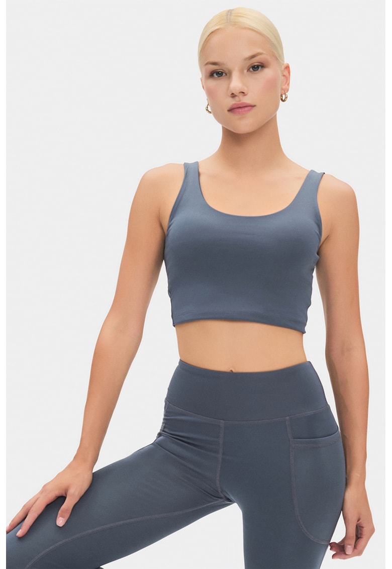 Bustiera cu bretele incrucisate pe partea din spate