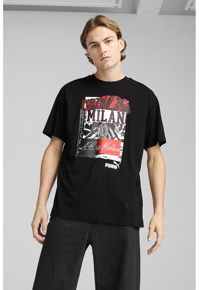 Tricou cu imprimeu si decolteu la baza gatului