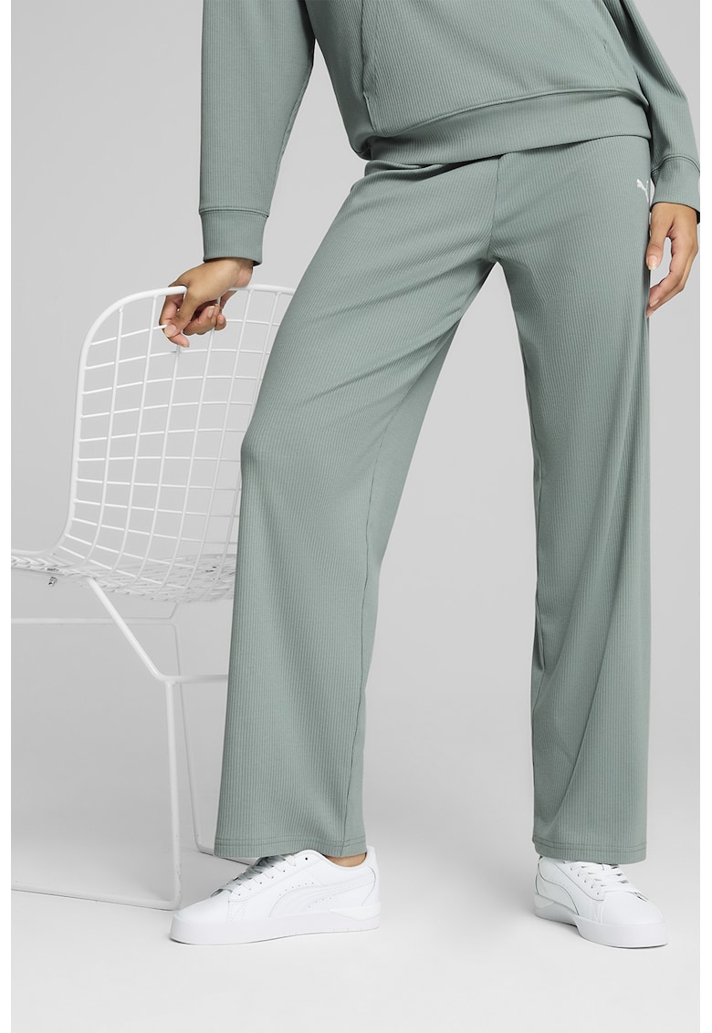 Pantaloni de trening cu croiala ampla si logo