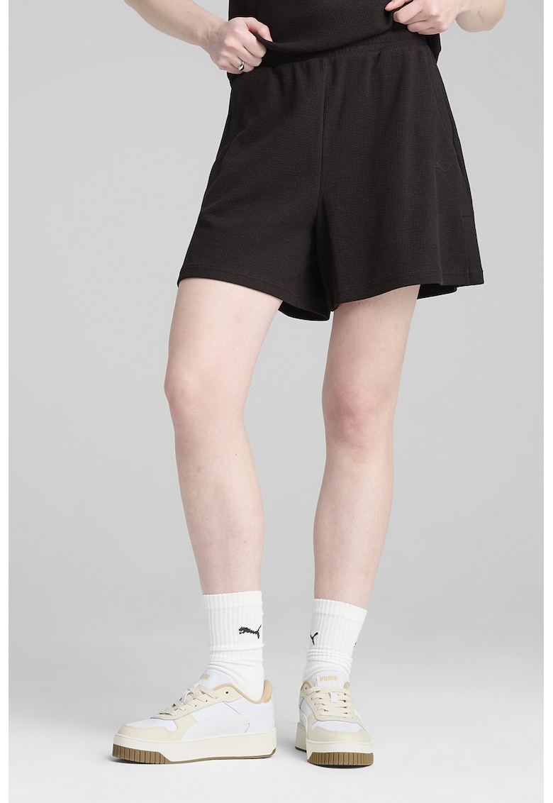 Pantaloni scurti tricotati fin cu buzunare laterale